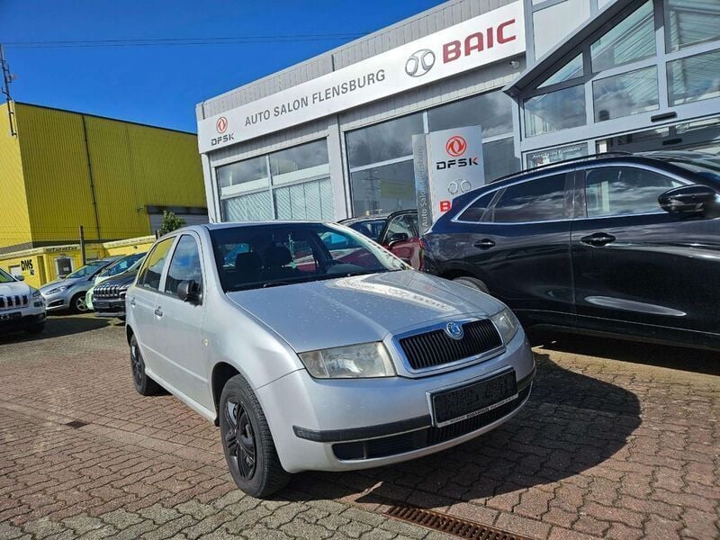 Grau Gebraucht 2003 Skoda Fabia Classic Limousine | 999 € (Guter Preis) - Bild 1/4