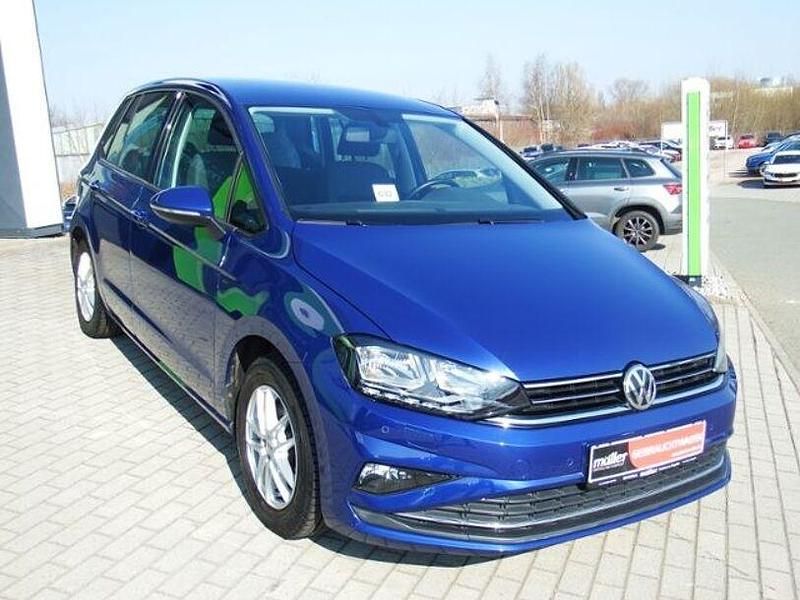 Gebraucht VW Golf VII Join 150 PS (110 kW) 2019 Blau (blue dusk) Limousine