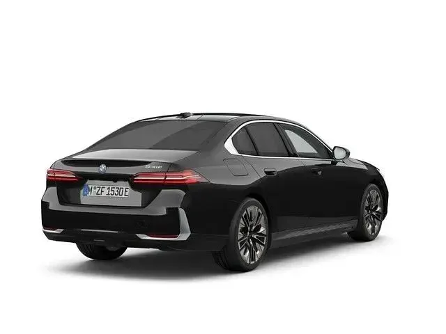 Gebraucht BMW 530e Sport Line 299 PS (219 kW) 2024 Schwarz Limousine