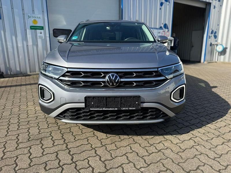 Gebraucht VW T-Roc Style 150 PS (110 kW) 2024 Silber SUV
