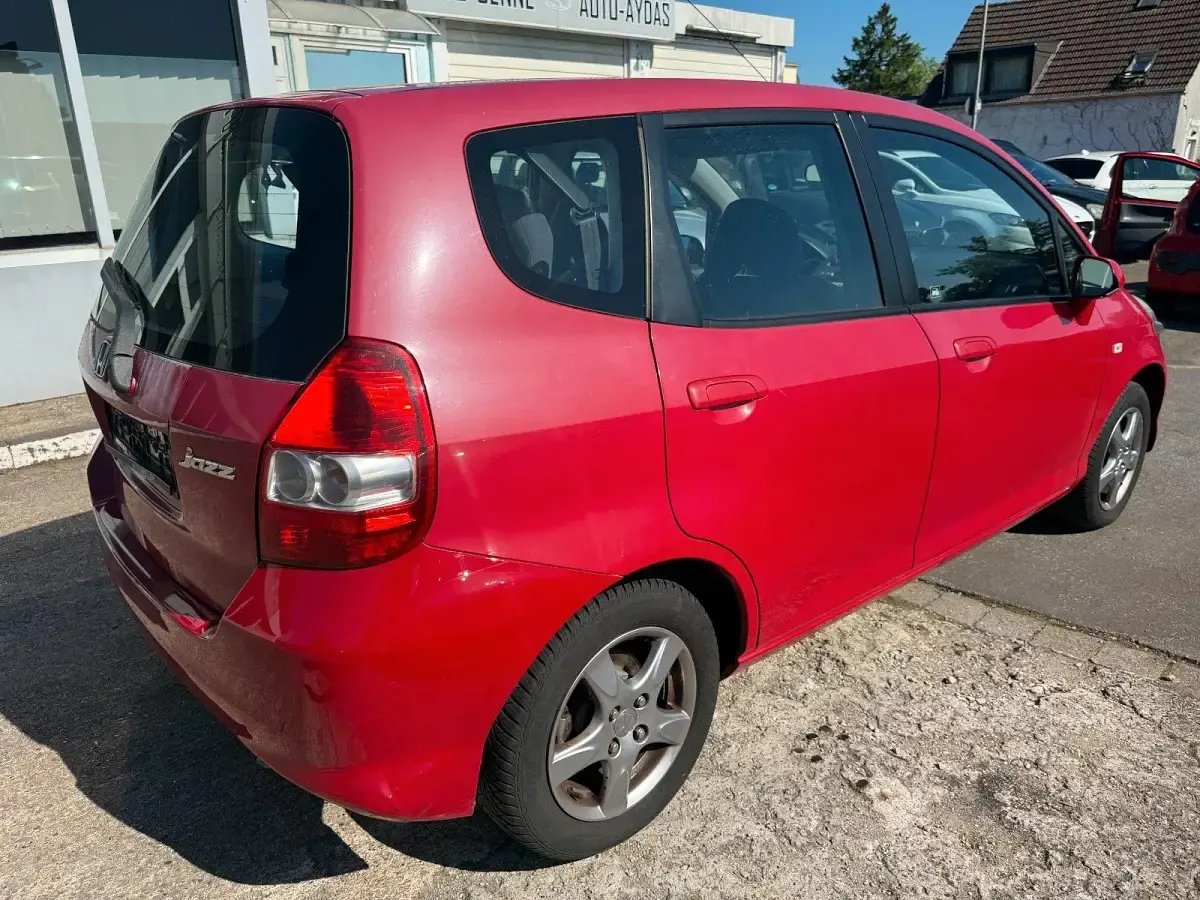 Gebraucht Honda Jazz 77 PS (56 kW) 2008 Rot Kleinwagen