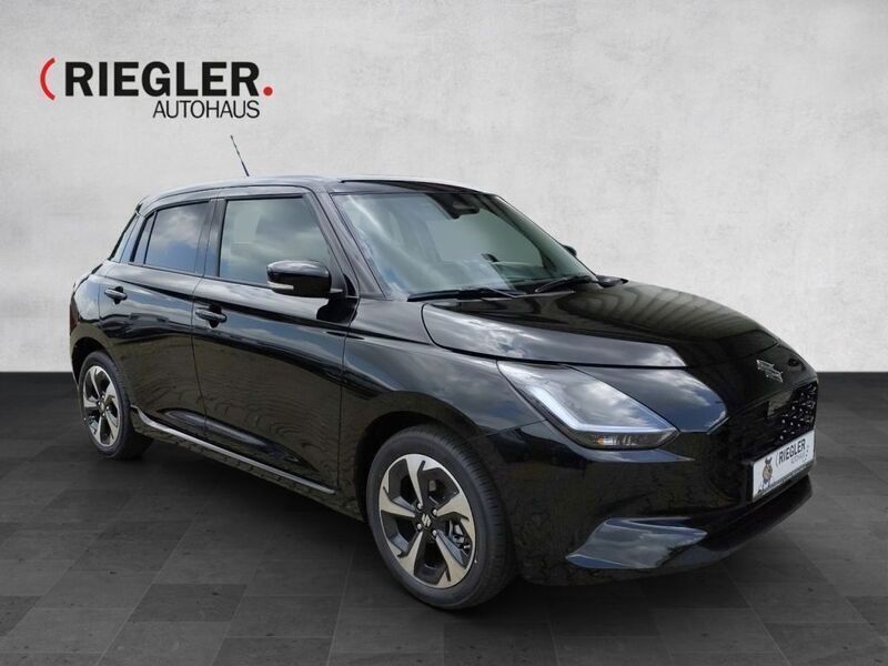 Neu Suzuki Swift Comfort+ 83 PS (61 kW) 2025 Schwarz Kleinwagen
