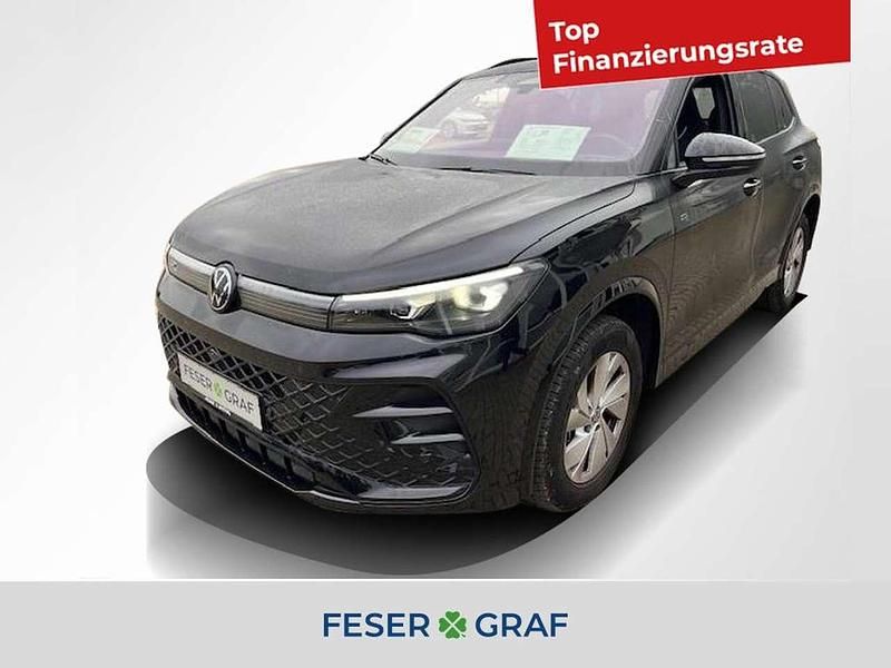 Deep black perleffekt Gebraucht 2025 VW Tiguan R-line SUV | 45.990 € (Fairer Preis) - Bild 1/4
