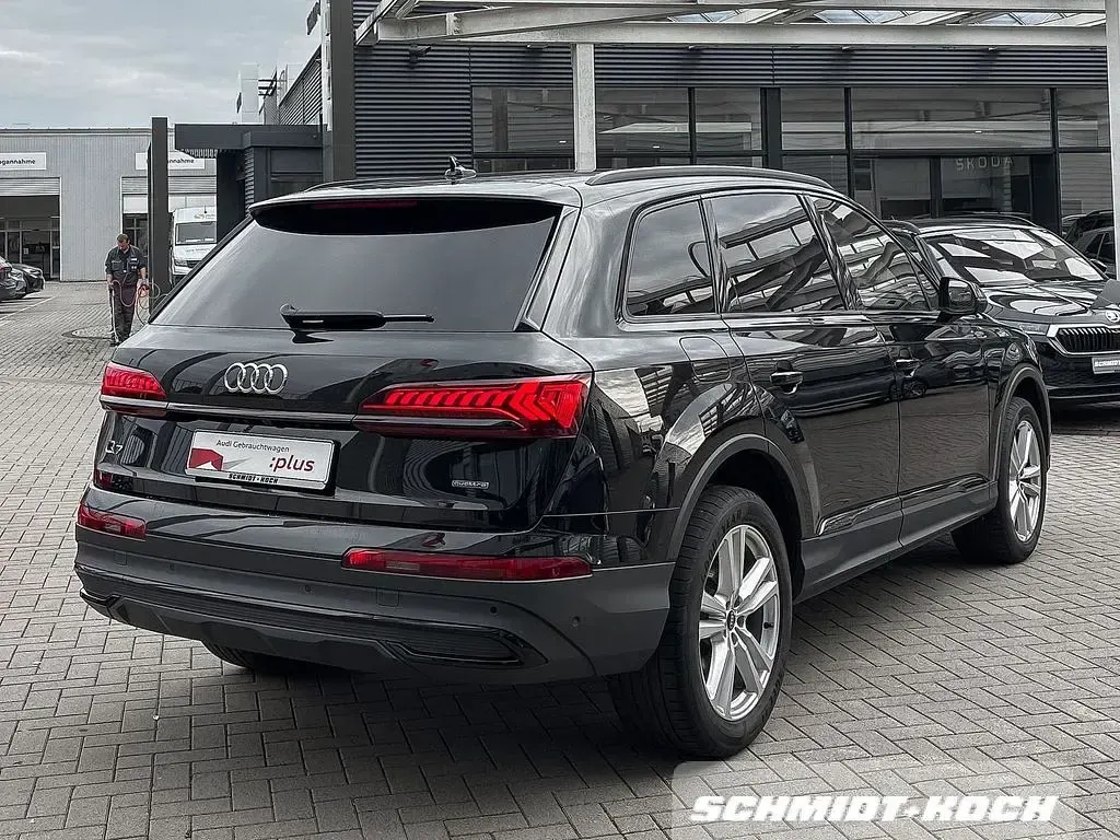 Gebraucht Audi Q7 S-Line 231 PS (169 kW) 2023 Mythosschwarz (schwarz) SUV