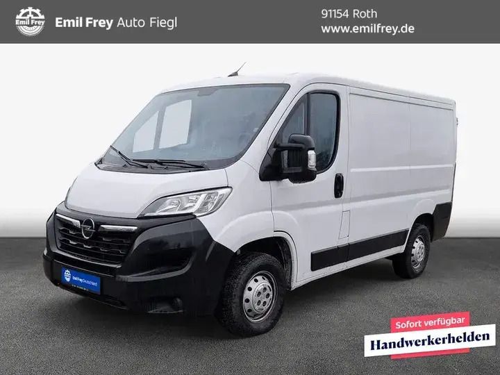Casablancaweiß Gebraucht 2022 Opel Movano S Van | 21.990 € (Superpreis) - Bild 1/4