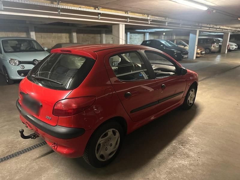 Gebraucht Peugeot 206 60 PS (44 kW) 2000 Rot Kleinwagen