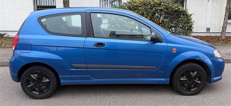 Gebraucht Chevrolet Kalos 72 PS (52 kW) 2005 Blau Limousine