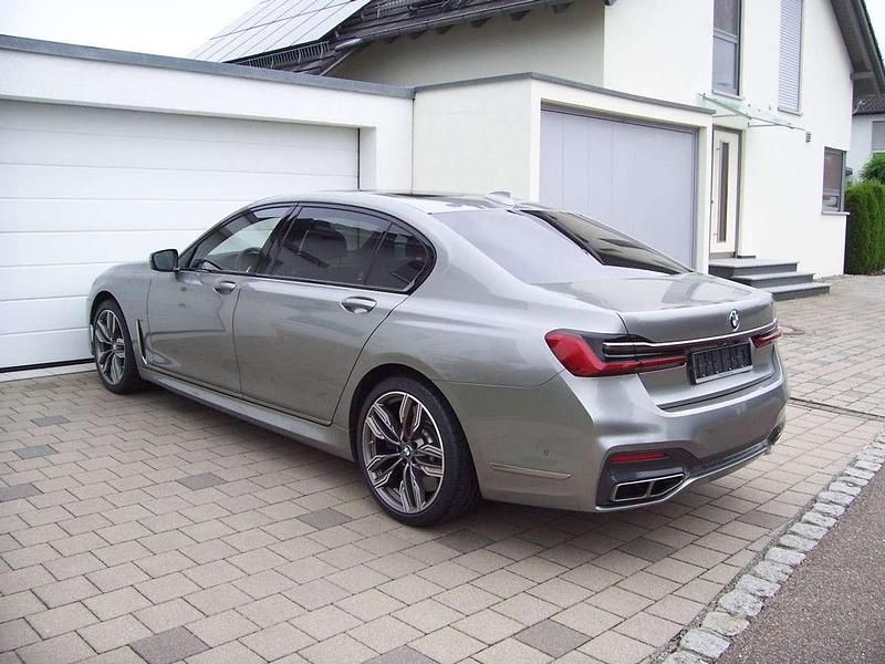 Gebraucht BMW 760L 585 PS (430 kW) 2019 Donington grau metallic Limousine
