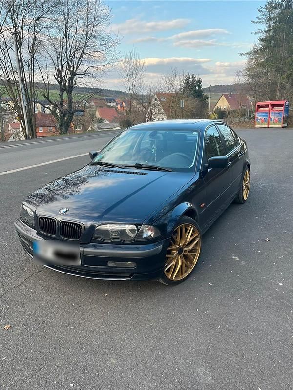 Gebraucht BMW 320 150 PS (110 kW) 1999 Blau Limousine