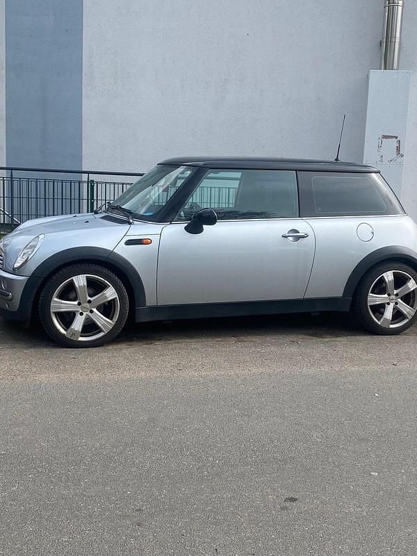 Second-hand Mini Cooper 2004 Argintiu Hatchback