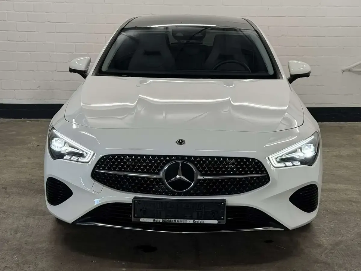 Gebraucht Mercedes CLA180 Progressive 136 PS (100 kW) 2024 Polarweiss  unilack Coupé