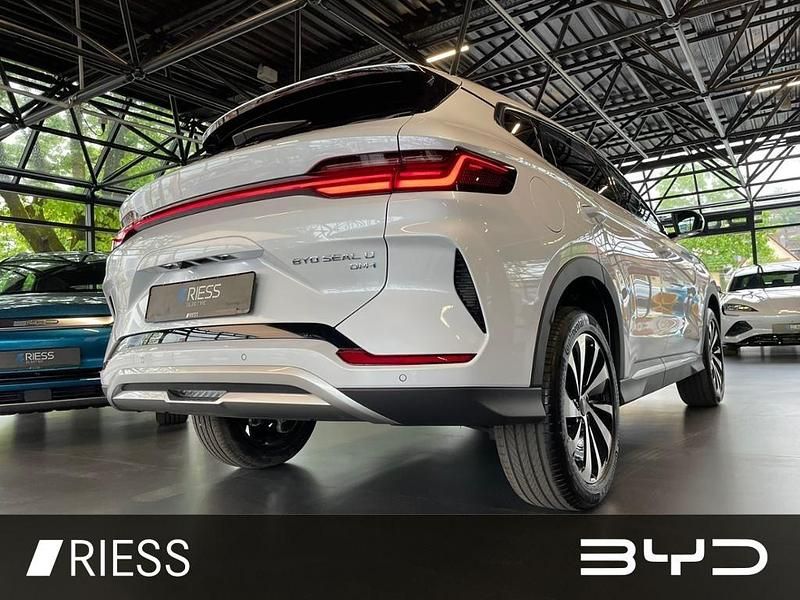 Neu BYD Seal U Boost 218 PS (160 kW) 2026 Snow white SUV