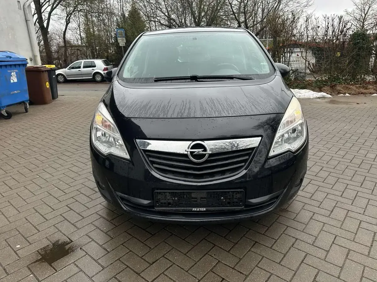 Gebraucht Opel Meriva Design Edition 101 PS (74 kW) 2011 Saphirschwarz mineraleffekt Van / Kleinbus