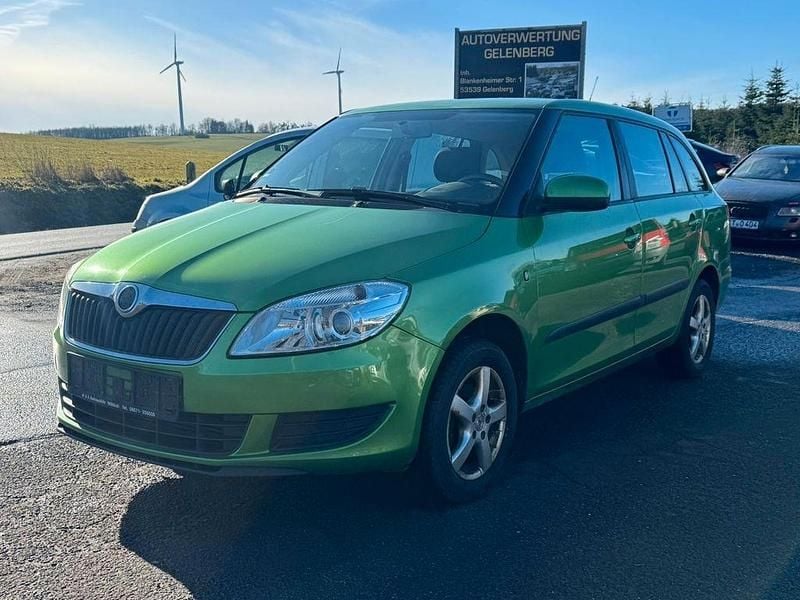 Gebraucht Skoda Fabia Ambition 90 PS (66 kW) 2013 Grün Kombi