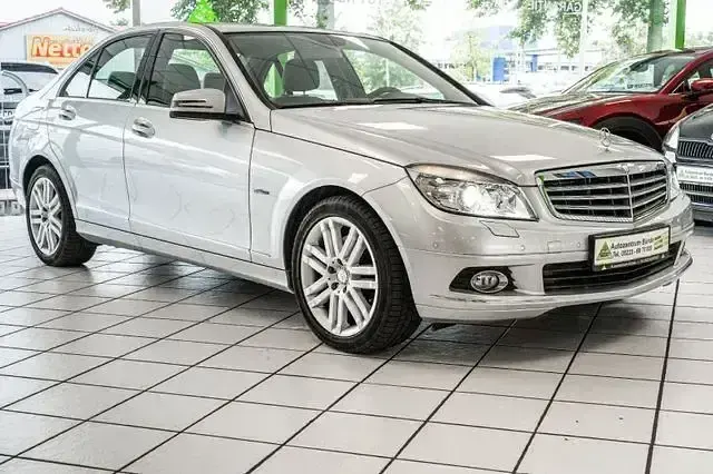 Gebraucht Mercedes C350 292 PS (214 kW) 2009 Silber Limousine