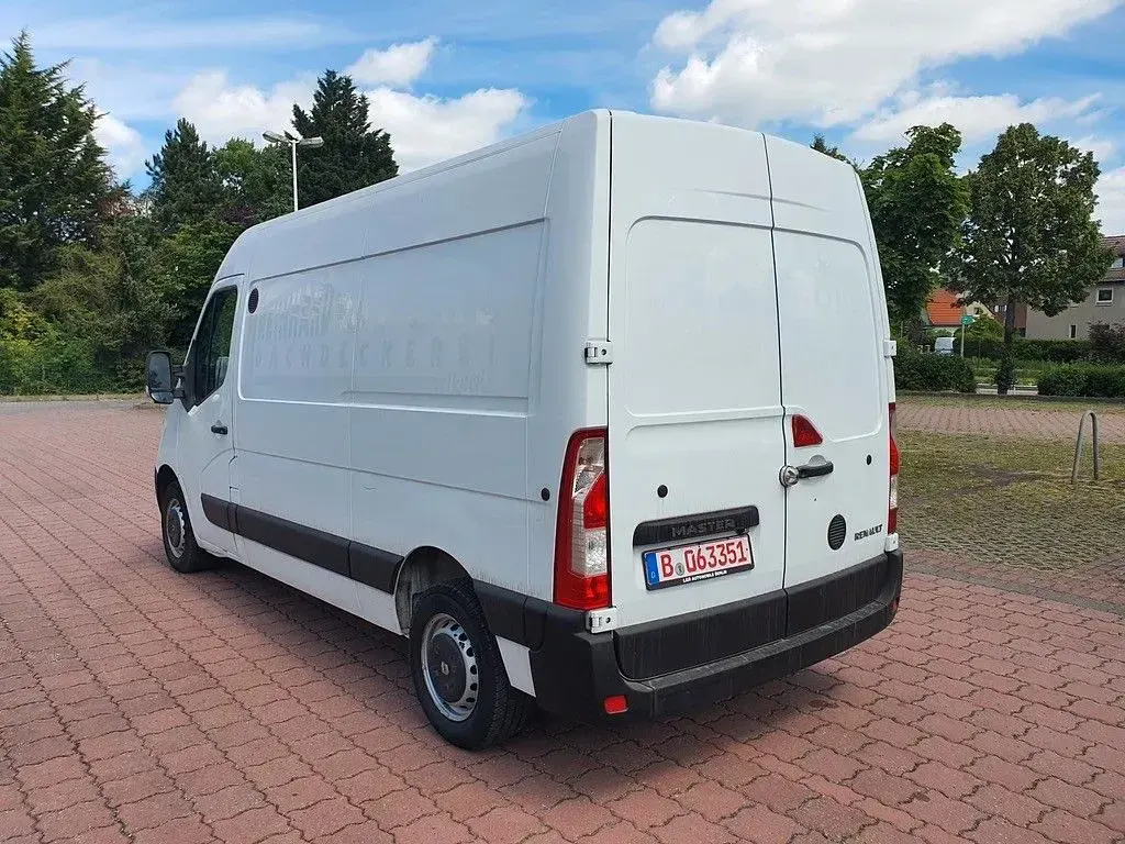 Gebraucht Renault Master 110 PS (80 kW) 2018 Weiß Van