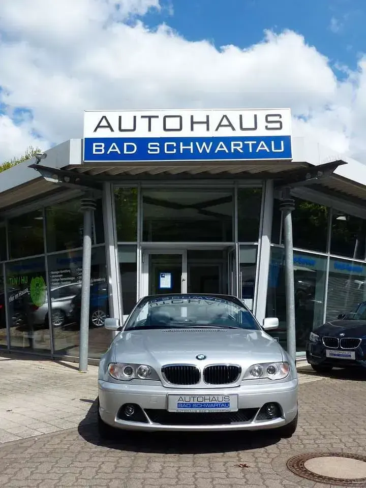 Gebraucht BMW 320 Cabriolet Exclusive 150 PS (110 kW) 2006 Silber Cabrio