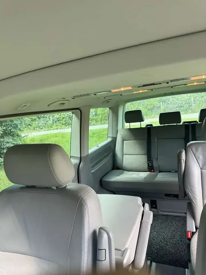Gebraucht VW Multivan Highline 179 PS (131 kW) 2012 Grau Van / Kleinbus