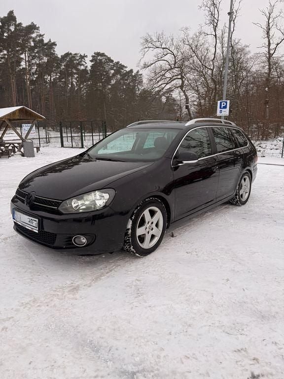 Schwarz Gebraucht 2011 VW Golf VI Kleinwagen | 4.450 € (Fairer Preis) - Bild 1/4