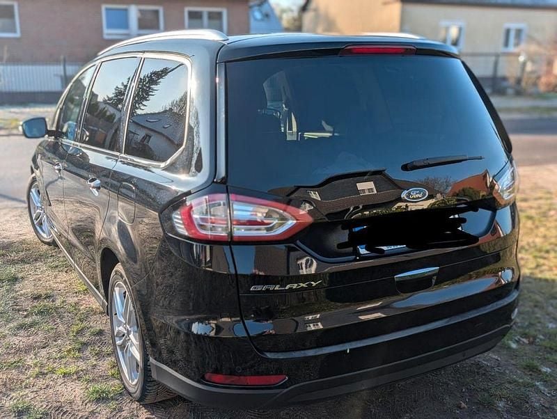 Gebraucht Ford Galaxy Titanium 190 PS (139 kW) 2019 Schwarz Van / Kleinbus