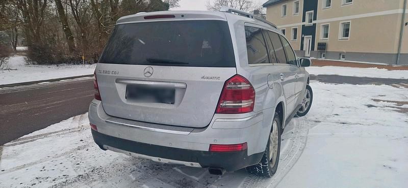 Gebraucht Mercedes GL320 224 PS (164 kW) 2007 Silber SUV