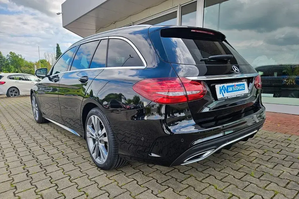 Gebraucht Mercedes C200 AMG line 160 PS (117 kW) 2020 Schwarz Kombi