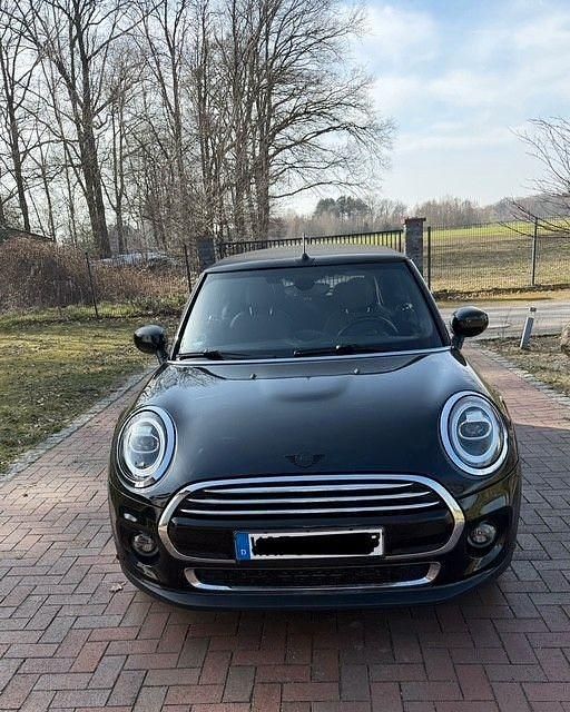 Gebraucht Mini Cooper 136 PS (100 kW) 2019 Schwarz Kleinwagen