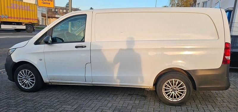 Gebraucht Mercedes Vito 114 PS (83 kW) 2016 Weiß Van