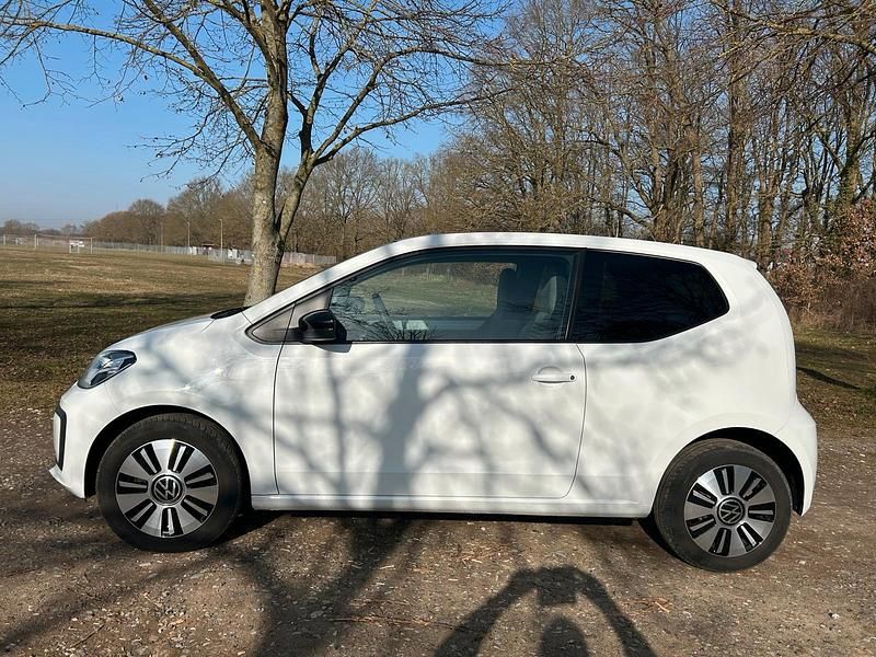 Gebraucht VW up! Black Edition 65 PS (47 kW) 2021 Weiß Kleinwagen