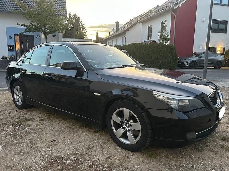 Schwarz Gebraucht 2008 BMW 523 Limousine | 2.900 € (Superpreis) - Bild 1/4