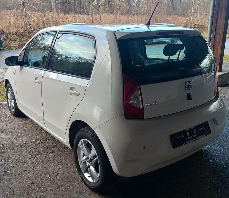 Gebraucht Seat Mii Style 60 PS (44 kW) 2015 Weiß Kleinwagen