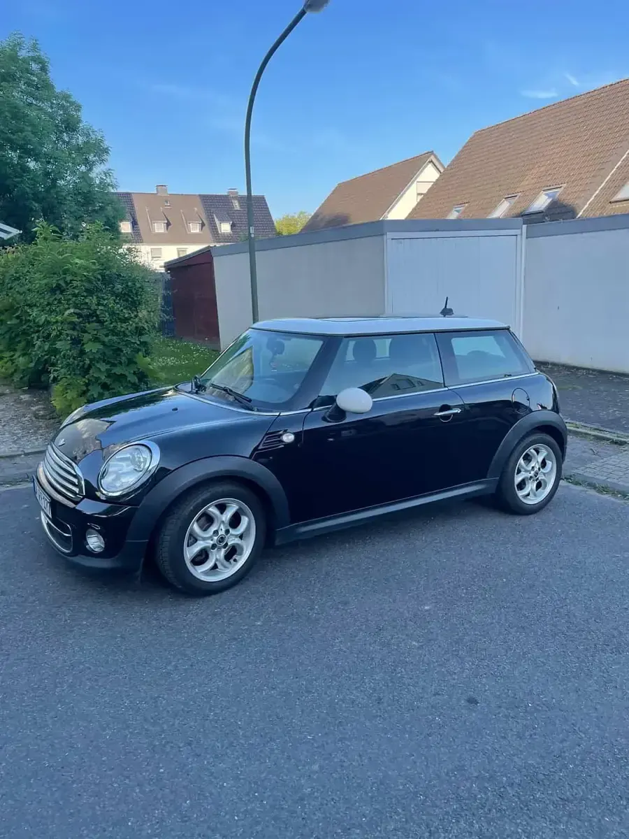 Gebraucht Mini Cooper 90 PS (66 kW) 2010 Schwarz Kleinwagen
