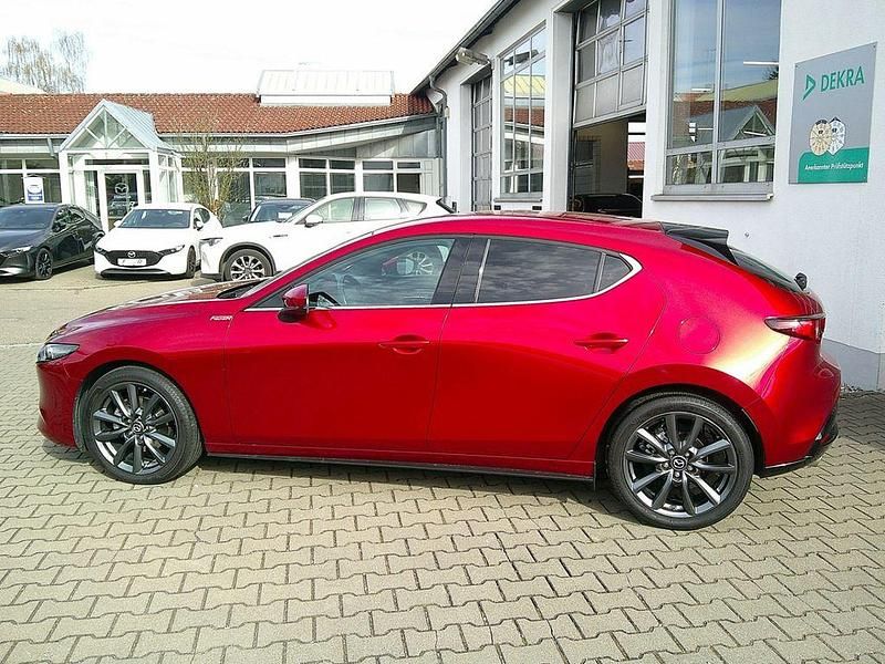 Gebraucht Mazda 3 Selection 186 PS (136 kW) 2023 Rot Limousine