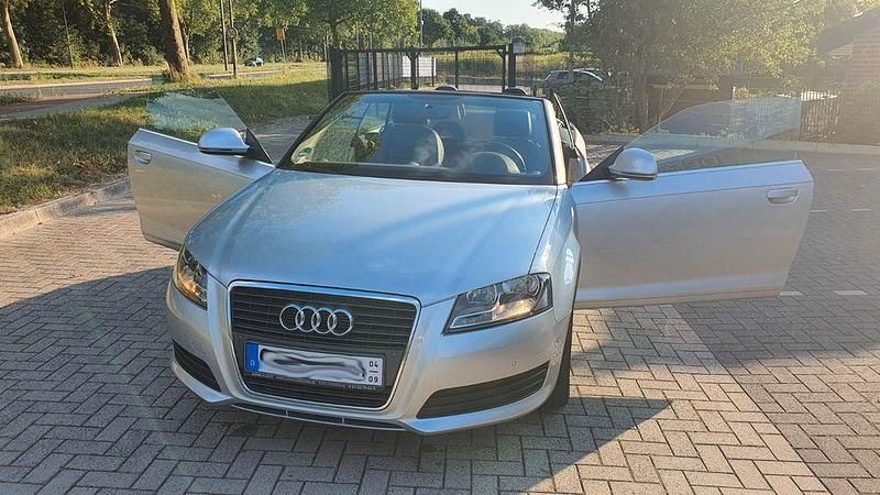Grau Gebraucht 2010 Audi A3 Cabriolet Sport Cabrio | 11.699 € (Fairer Preis) - Bild 1/4