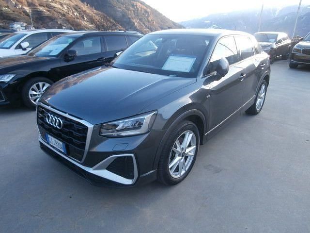 Gebraucht Audi Q2 S-Line 150 PS (110 kW) 2022 Grau SUV