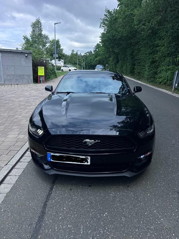 Schwarz Gebraucht 2016 Ford Mustang Coupé | 17.500 € - Bild 1/4