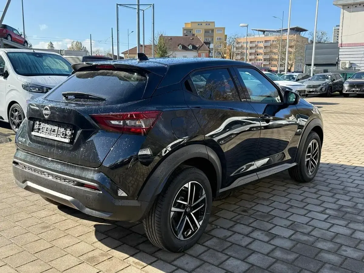Neu Nissan Juke N-Connecta 114 PS (83 kW) 2026 Pearl black metallic SUV