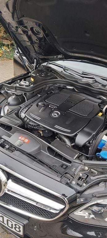 Gebraucht Mercedes E300 252 PS (185 kW) 2013 Schwarz Limousine