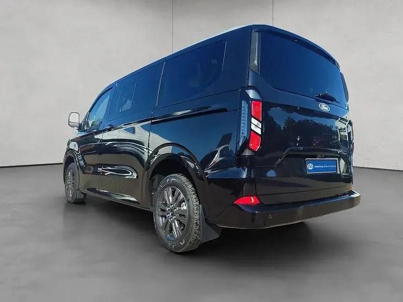 Gebraucht Ford Tourneo Titanium 136 PS (100 kW) 2026 Schwarz Kombi