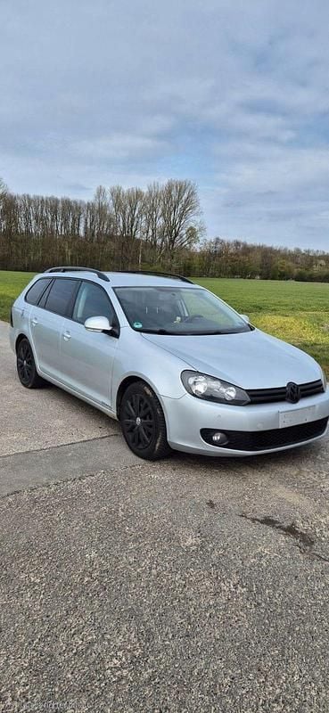 Gebraucht VW Golf V 105 PS (77 kW) 2009 Silber Kombi