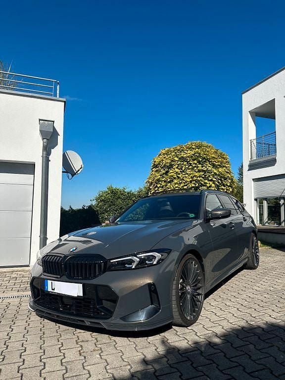 Grau Gebraucht 2023 Alpina B3 Kombi | 76.890 € (Superpreis) - Bild 1/4