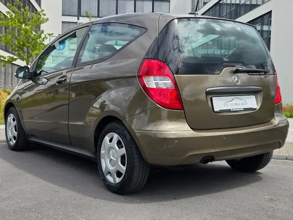 Gebraucht Mercedes A170 116 PS (85 kW) 2008 Braun Kleinwagen