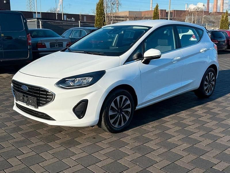 Gebraucht Ford Fiesta 101 PS (74 kW) 2022 Weiß Kleinwagen