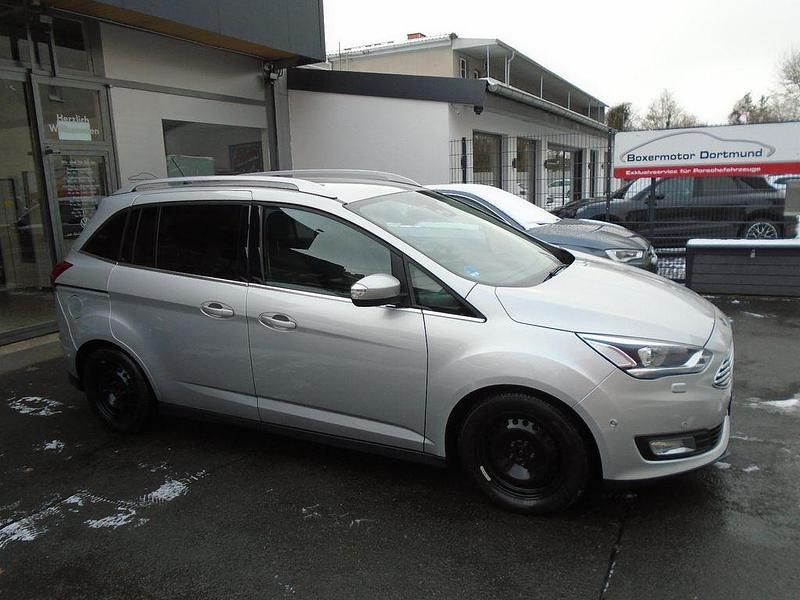 Gebraucht Ford Grand C-Max Titanium 150 PS (110 kW) 2018 Silber Van / Kleinbus