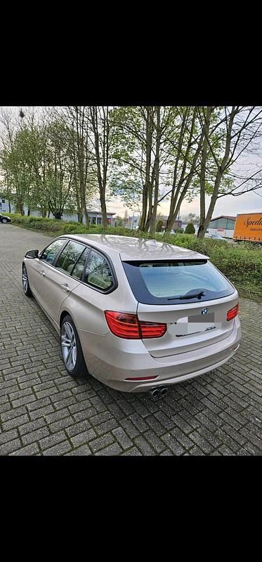 Gebraucht BMW 330 256 PS (188 kW) 2013 Kombi