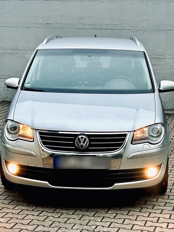 Gebraucht VW Touran Highline 160 PS (117 kW) 2007 Silber Van / Kleinbus