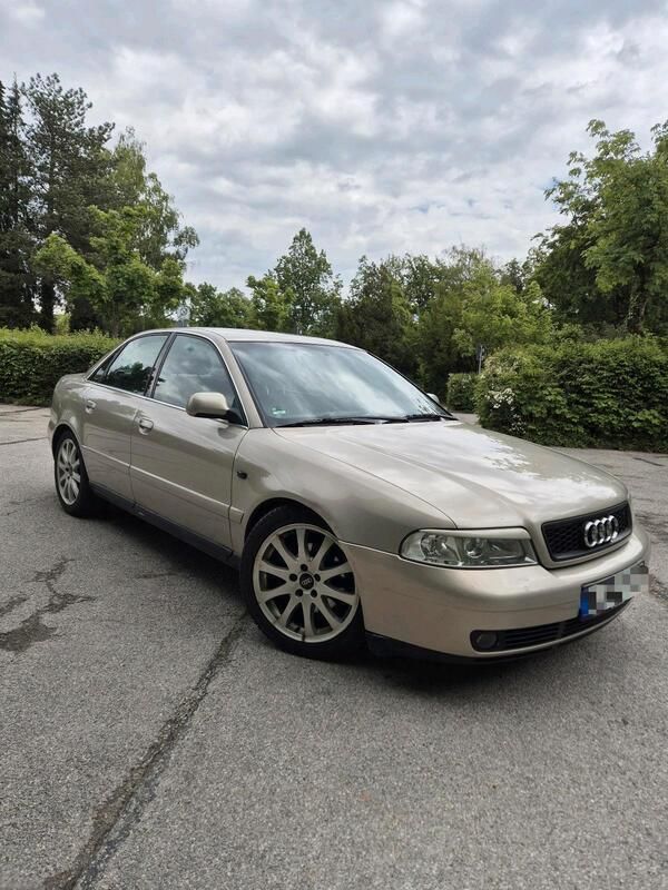 Gold Gebraucht 1999 Audi A4 Limousine | 799 € (Superpreis) - Bild 1/4