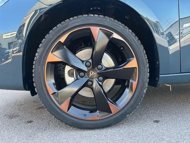 Gebraucht Cupra Leon 150 PS (110 kW) 2025 Blau Limousine