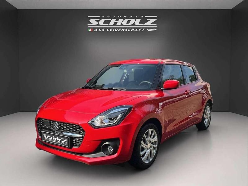 Rot Gebraucht 2023 Suzuki Swift Comfort+ Kleinwagen | 14.990 € (Fairer Preis) - Bild 1/4