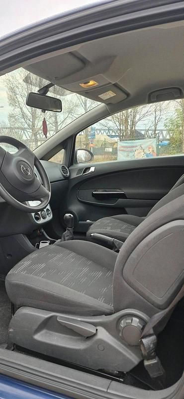 Gebraucht Opel Corsa 69 PS (50 kW) 2014 Blau Kleinwagen